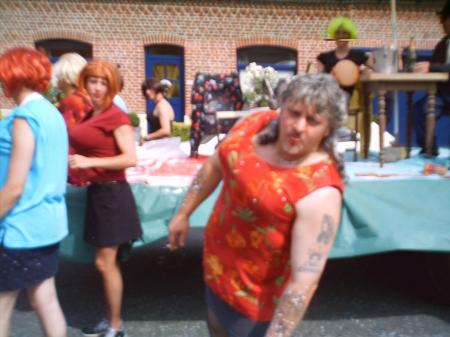 pour le defil�s  de boechepe il bien tatouer lol